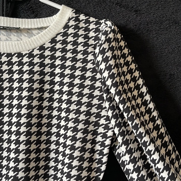 2 pic set - Picture 2 of 5